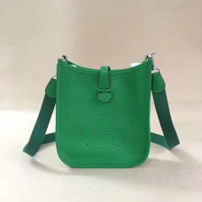 Hermes Mini Evelyne TPM чанта зелена