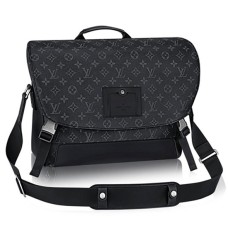 Чанта Louis Vuitton M40510 Messenger MM Voyager от монограм Eclipse Canvas