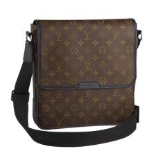 Чанта Louis Vuitton M56715 Bass MM от монограмно платно